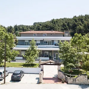 istira.hotelschalkidiki.net/